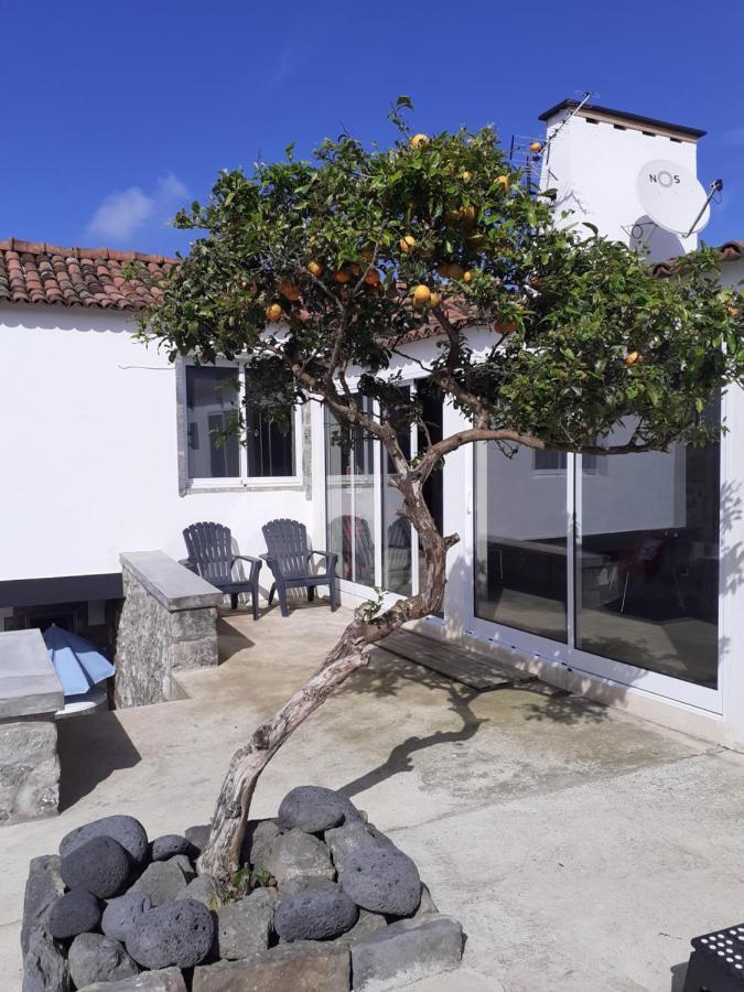 Basaltic Guest House Achadinha Bagian luar foto
