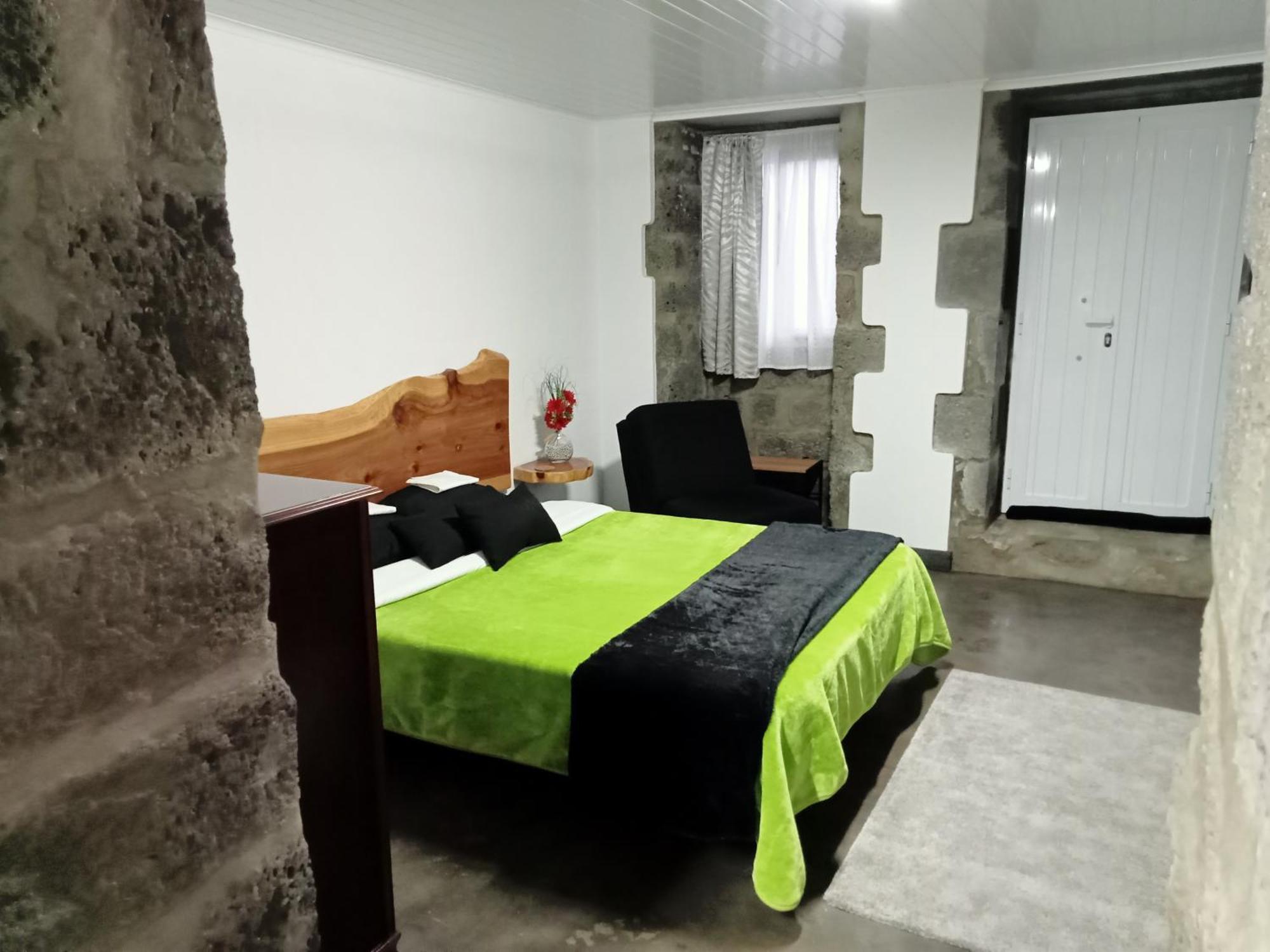 Basaltic Guest House Achadinha Bagian luar foto