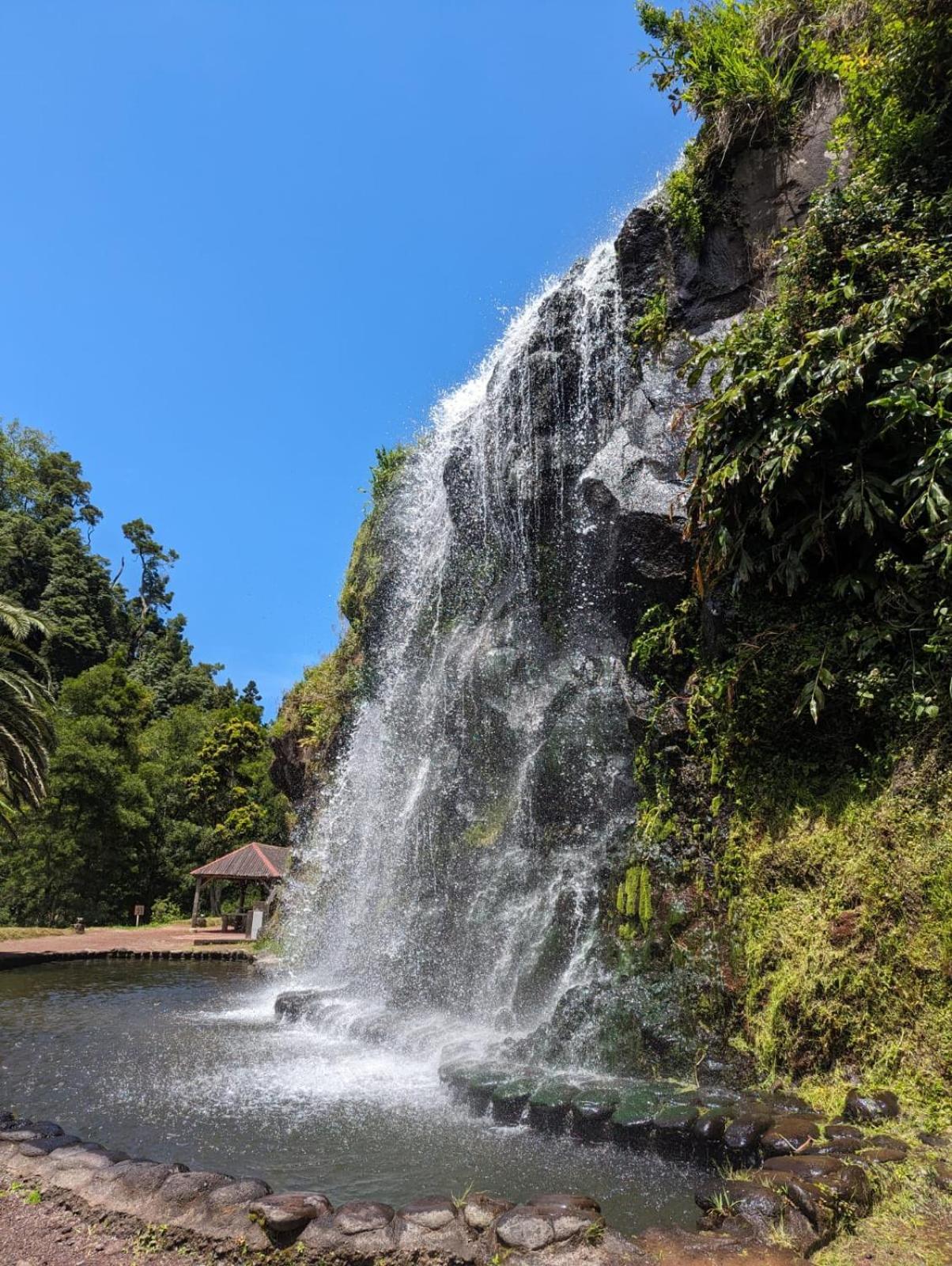 Basaltic Guest House Achadinha Bagian luar foto