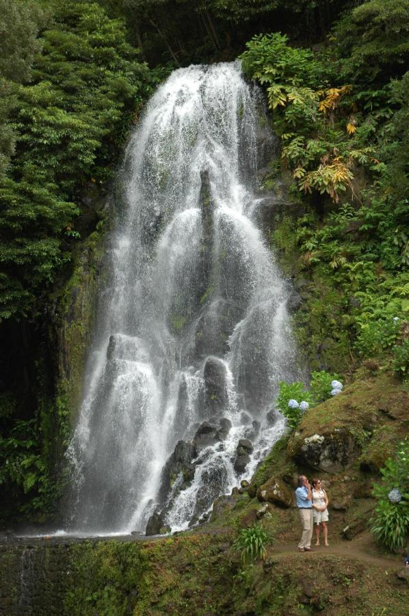 Basaltic Guest House Achadinha Bagian luar foto