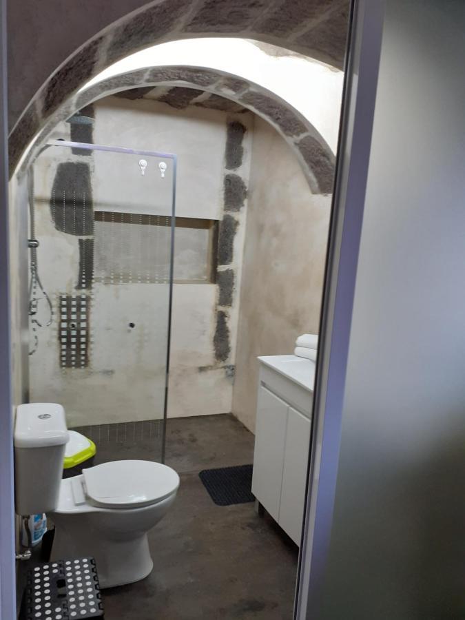Basaltic Guest House Achadinha Bagian luar foto